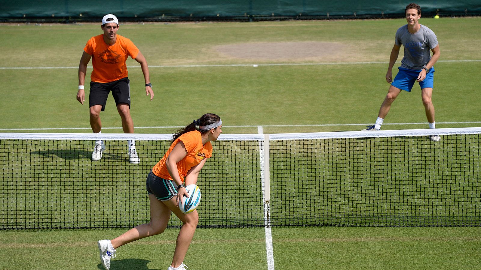 Tenis y rugby de la mano