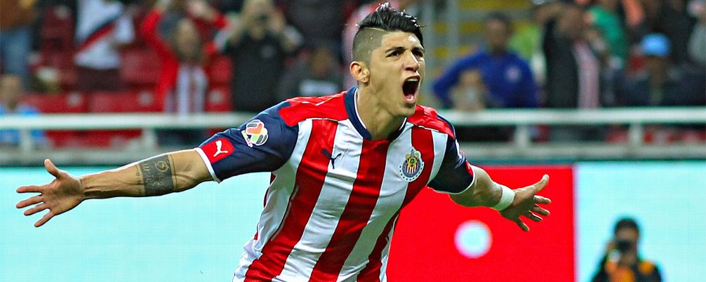 Alan Pulido, por debajo del promedio de efectividad en Chivas