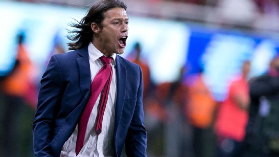 Almeyda solo saldría de Chivas para dirigir a Argentina o a México