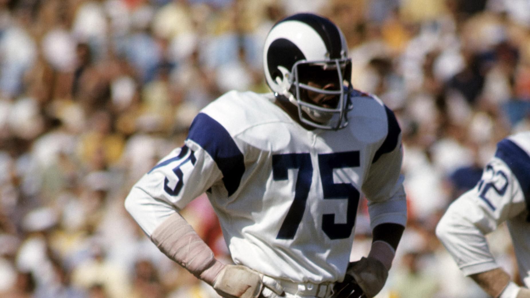 Hall of Fame DE Deacon Jones of famed Fearsome Foursome dead at 74