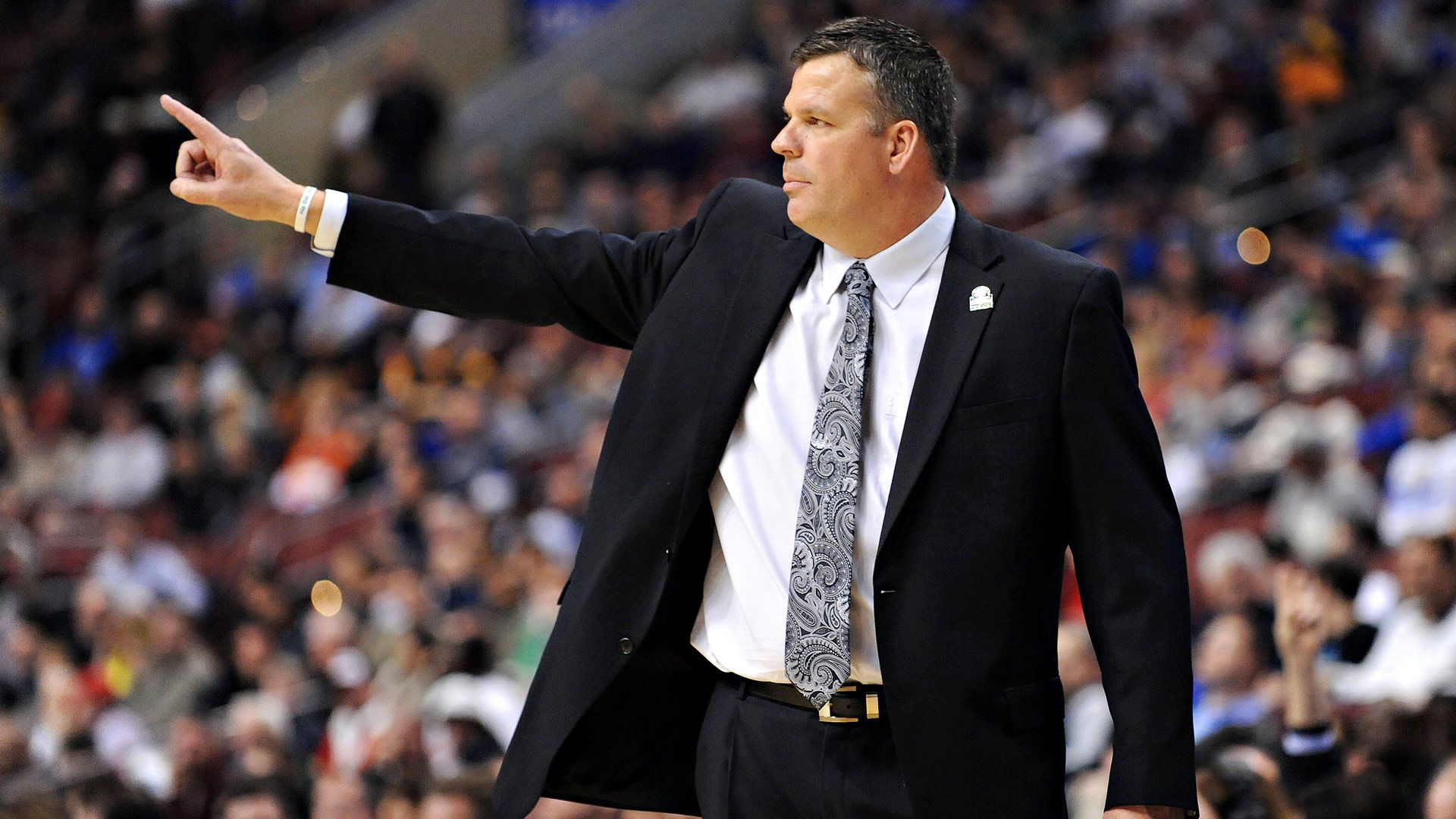 sources-creighton-coach-greg-mcdermott-offered-job-by-ohio-state