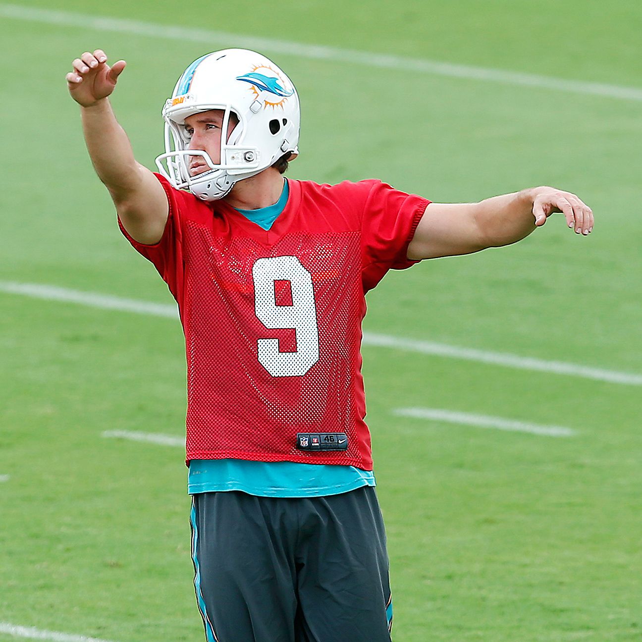 Eagles' Parkey, Gardner to IR; Sturgis signed