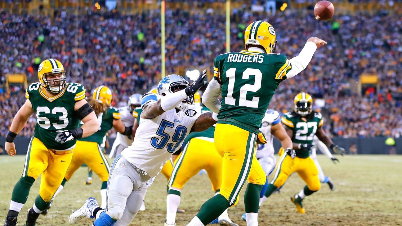 Packers QB Aaron Rodgers is a UFO believer