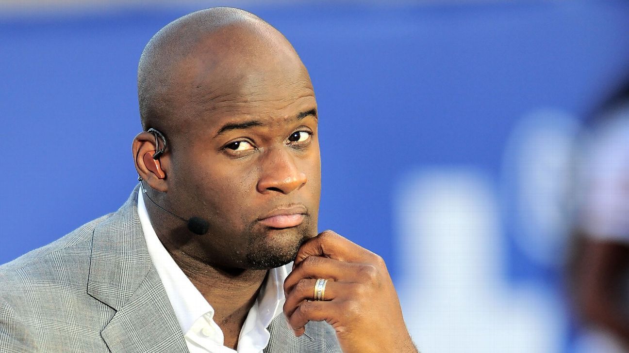 Former QB Young gets probation for DWI arrest