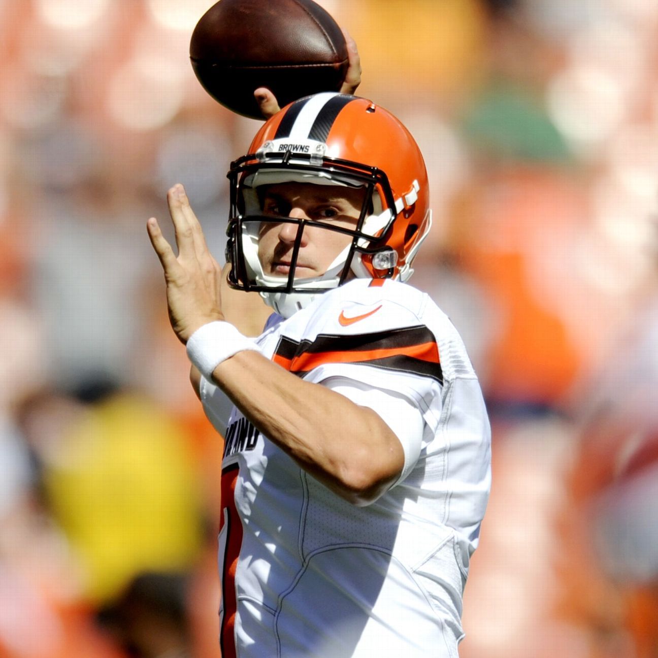 Browns sign QB Davis to 2-year extension