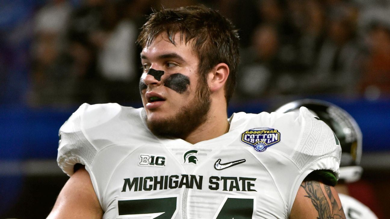 Michigan State's Conklin leaving early for draft
