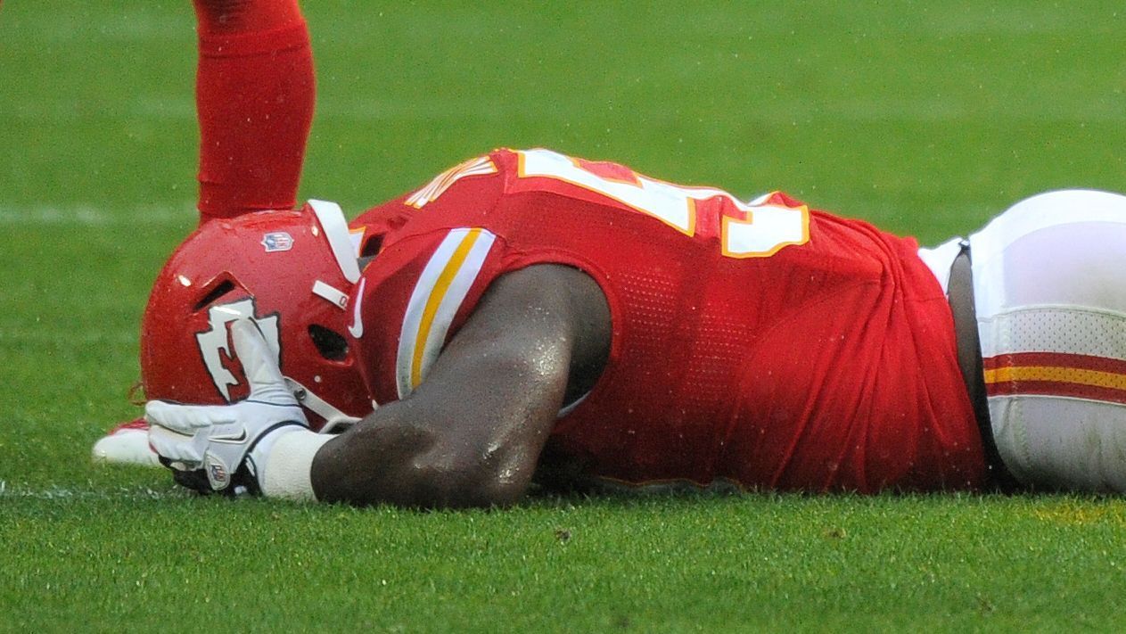 Chiefs GM: LB Houston (ACL) will play in '16