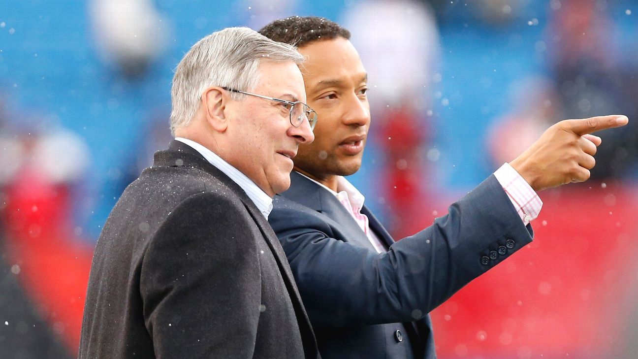 Bills send odd message in attaching 2017 draft to Doug Whaley