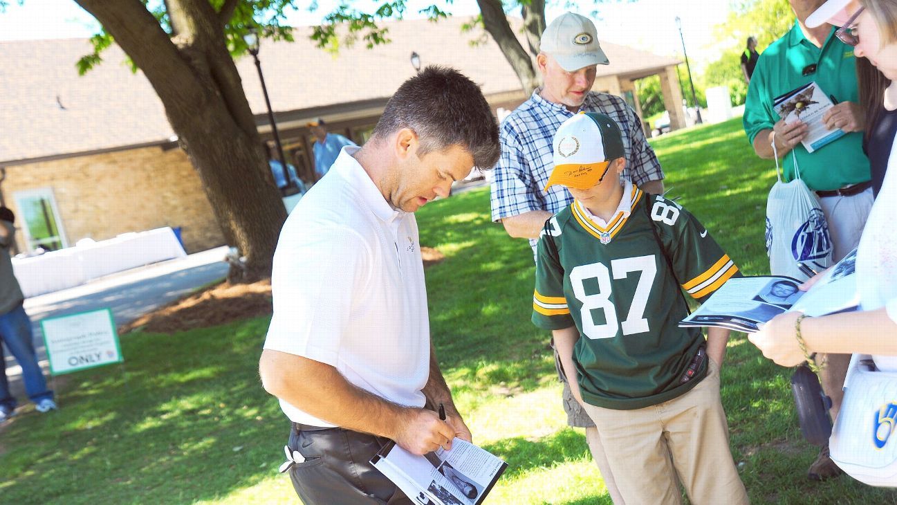 For Mason Crosby, home is where the heart -- and charity work -- is