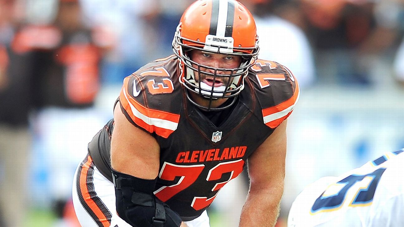 Source: LT Thomas won't ask Browns for trade