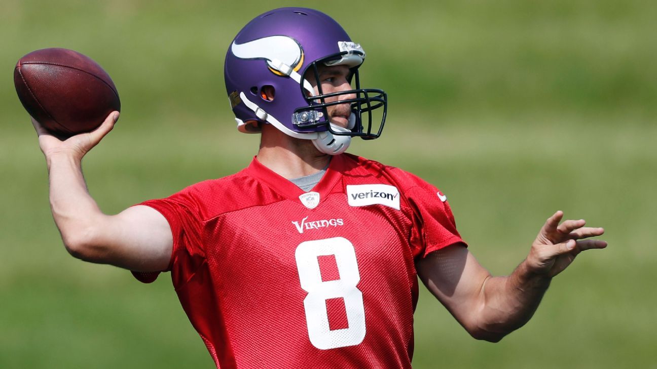 Bradford or Hill? Vikings still mum on QB pick