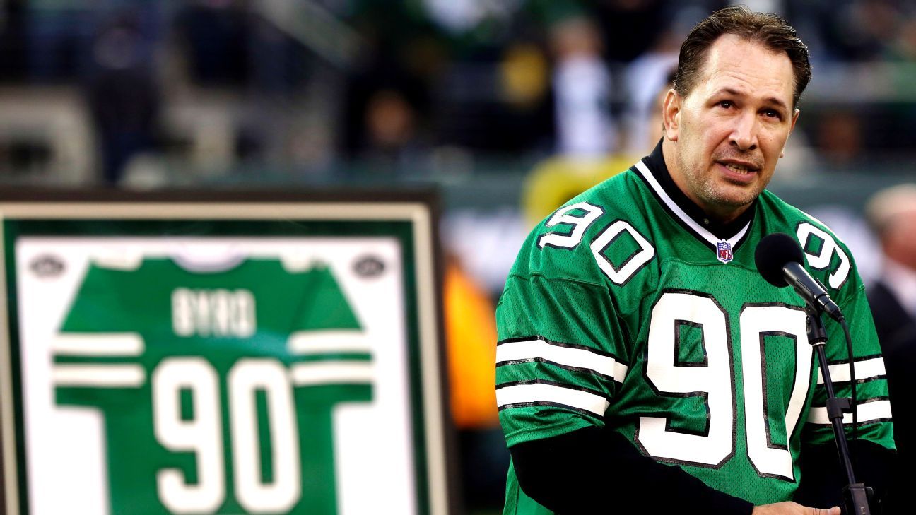 Byrd's ex-teammates: Study his brain for CTE