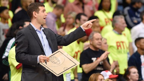 New technology on NBA benches, but Celtics will lean on their iBrad I?img=%2Fphoto%2F2016%2F1023%2Fr144109_1296x729_16-9