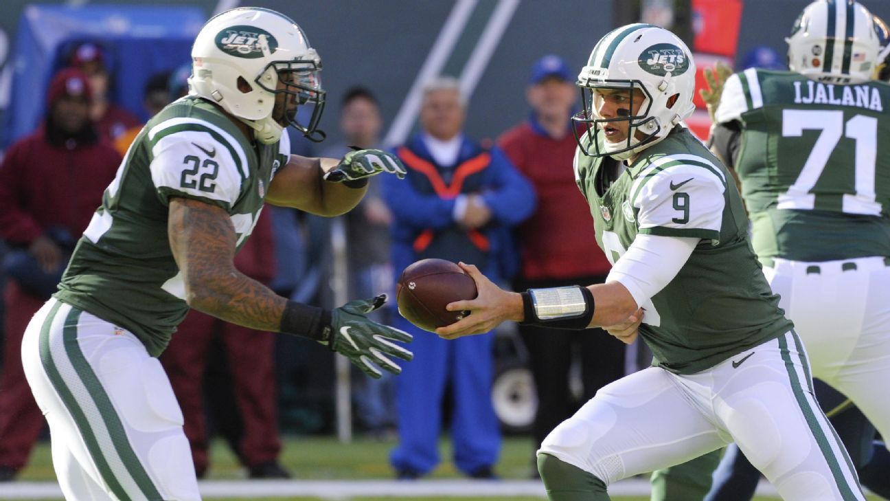 Jets hook-and-lateral results in Petty's 1st TD