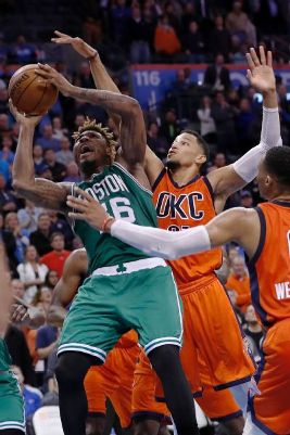 Marcus Smart on Celtics' late-game struggles: 'It's gotta stop' I?img=%2Fphoto%2F2016%2F1211%2Fr162040_400x600_2%2D3