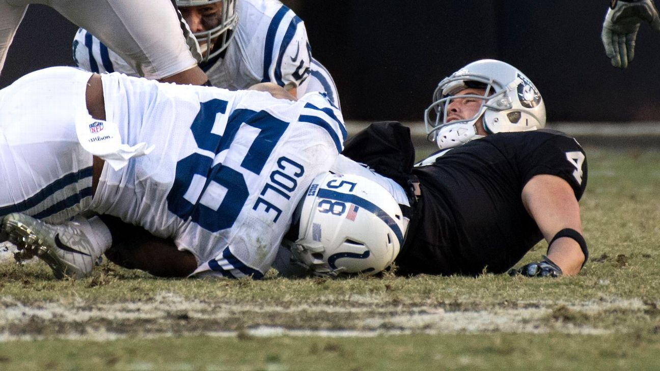 Fans getting on Colts' Cole over Carr injury