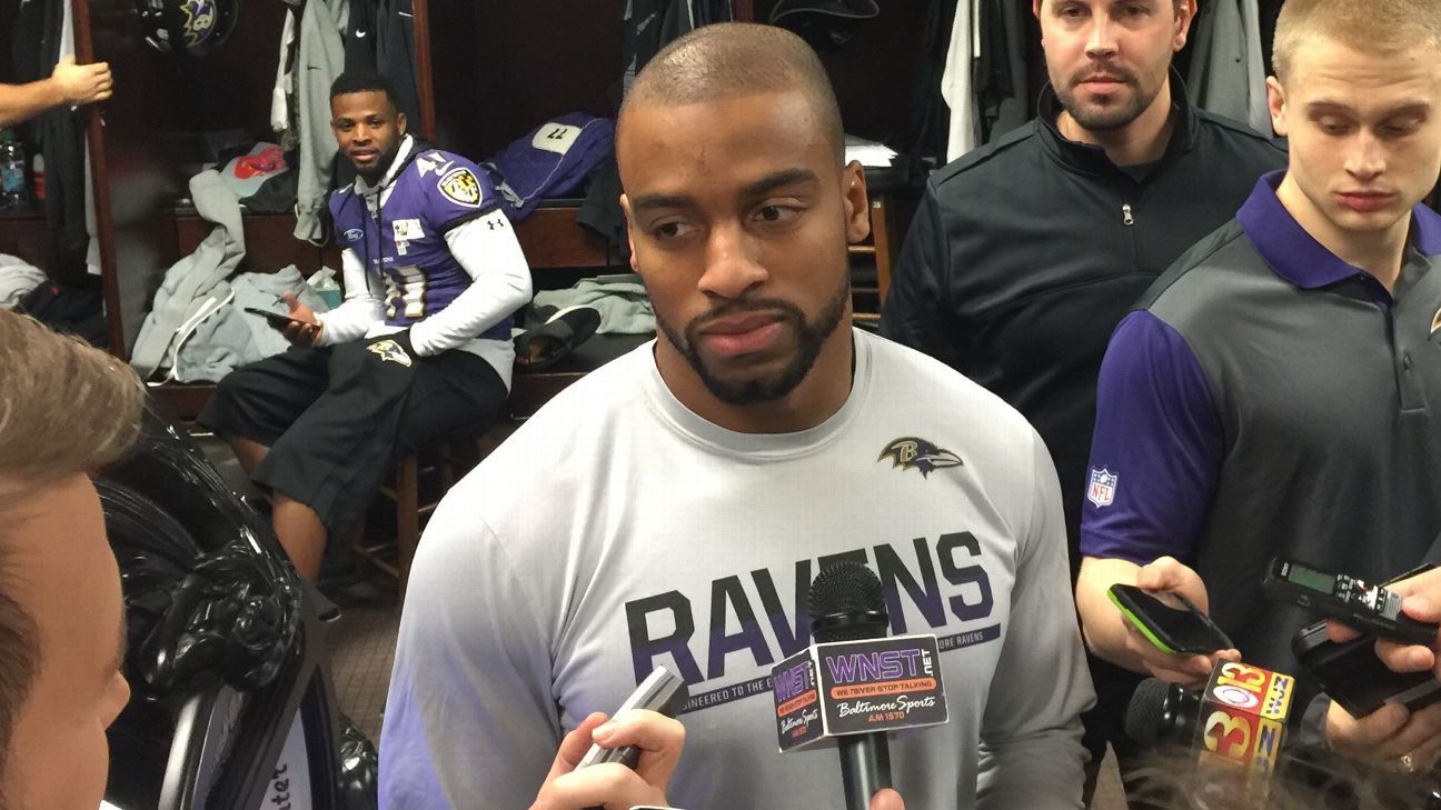 Ravens promote ex-Navy standout Reynolds