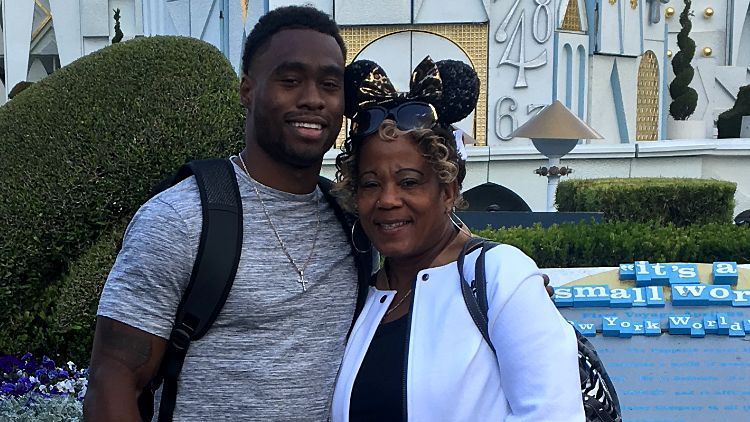 Every day is Mother's Day for Patriots newcomer Brandin Cooks