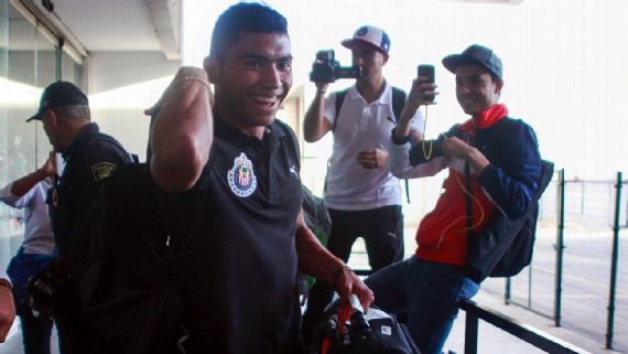 Chivas llega a Monterrey presumiendo campeonato