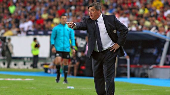Factor 'Piojo' levanta a las Águilas y hunde a Xolos