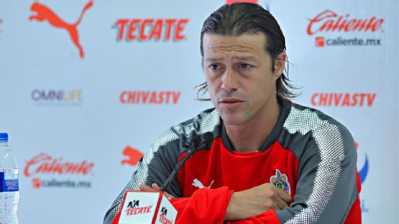 Almeyda advierte sobre mal rendimiento por ausencias en pretemporada