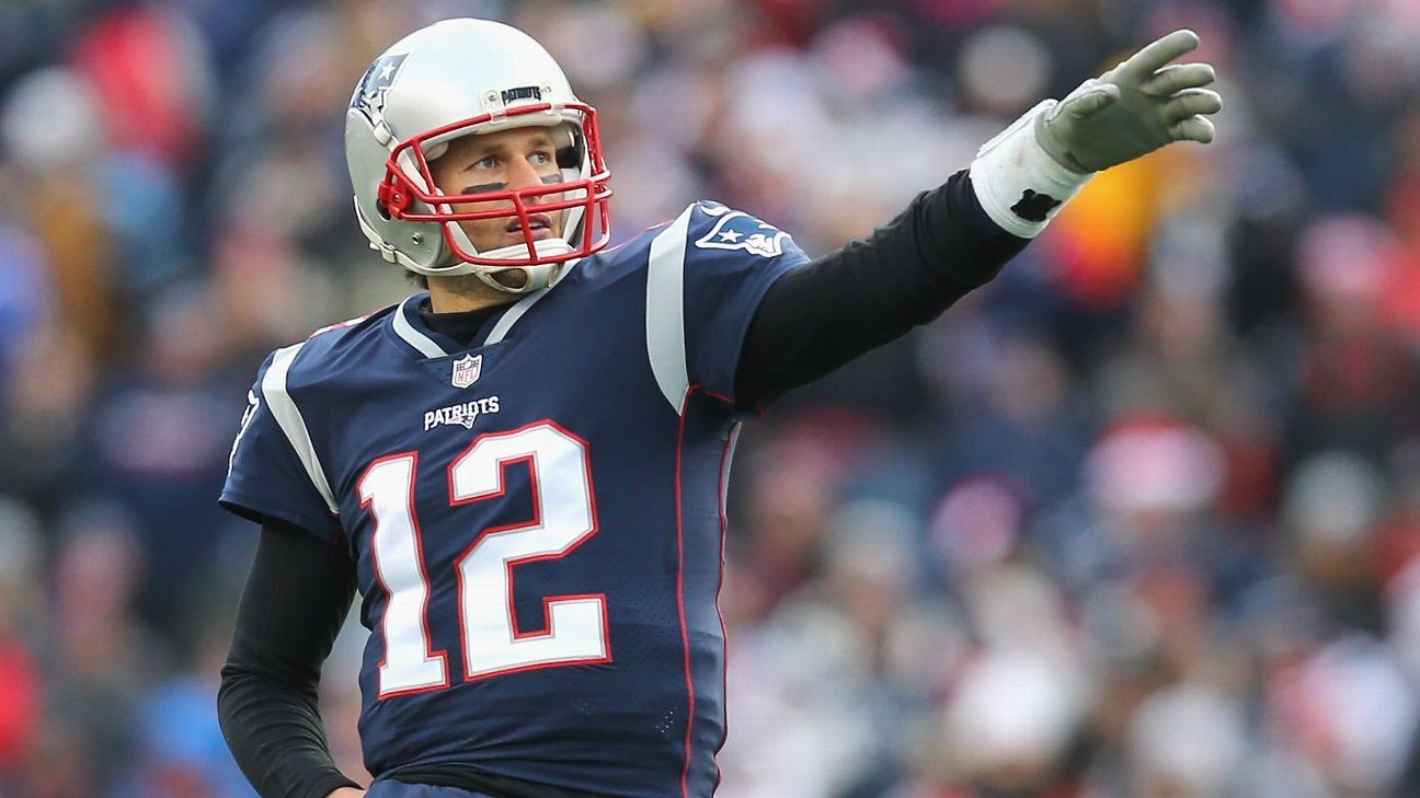 Tom Brady reconoce que debe tomar mejores decisiones al lanzar