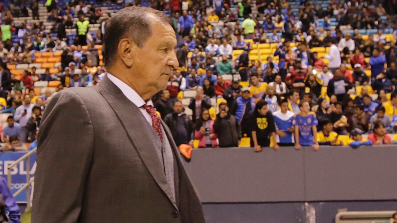 Enrique Meza espera que el error de Moisés Muñoz no se repita