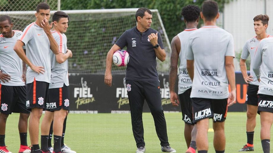 Com dois de Lucca e 'estreia' de Sheik e Henrique, Corinthians goleia em jogo-treino contra o Nacional