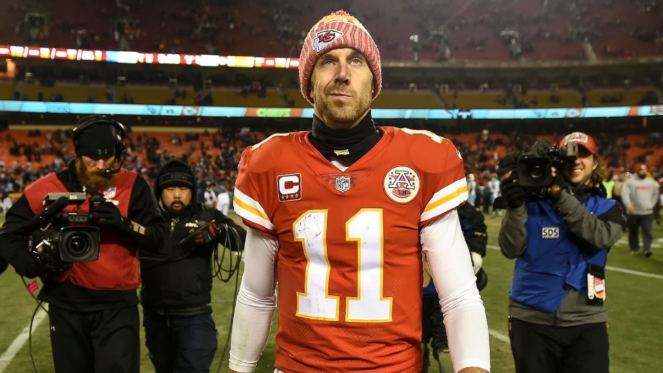 Fuentes: Chiefs acuerdan cambiar a Alex Smith a Redskins