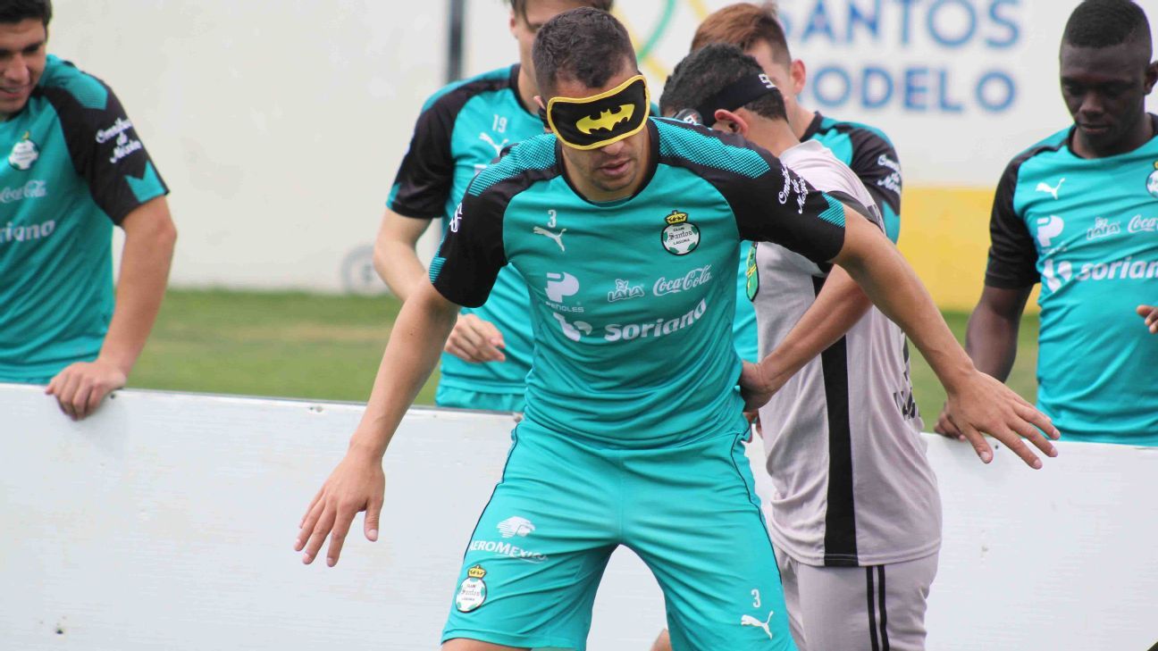 Santos juega partido amistoso contra débiles visuales