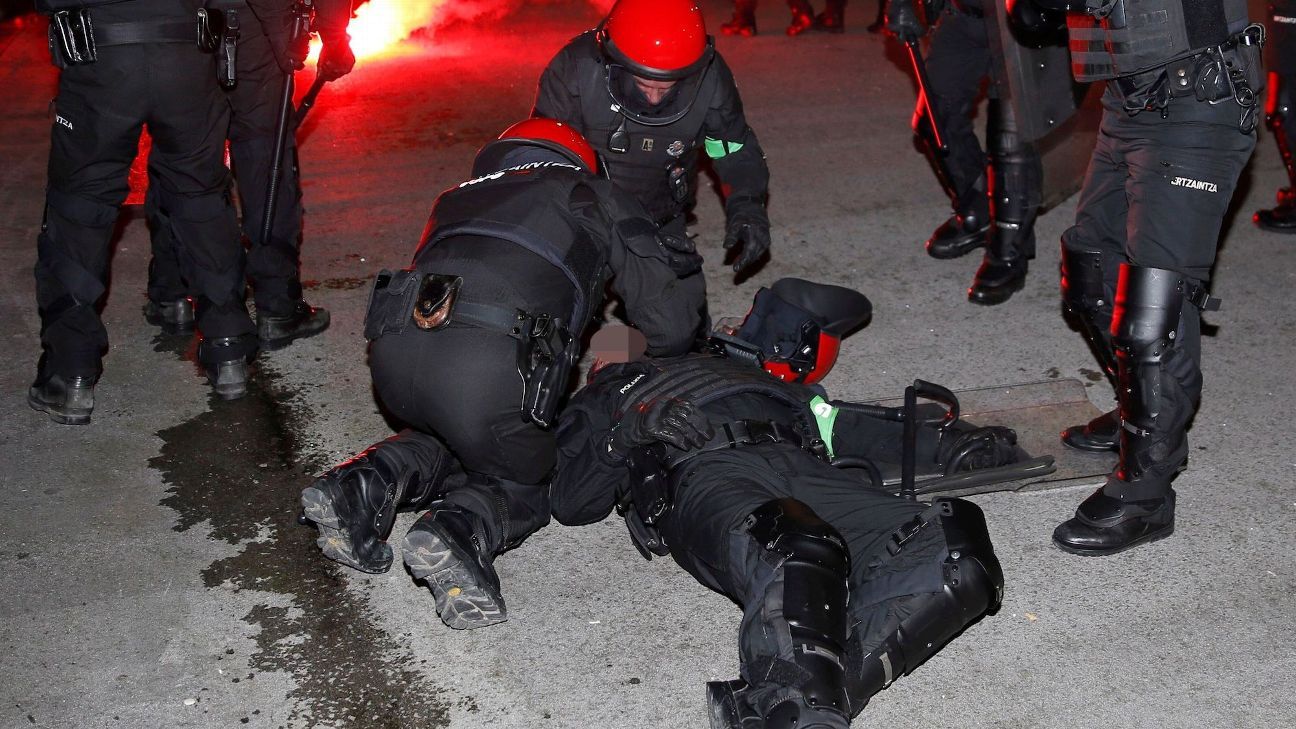 Muere policía en enfrentamiento contra los ultras del Spartak