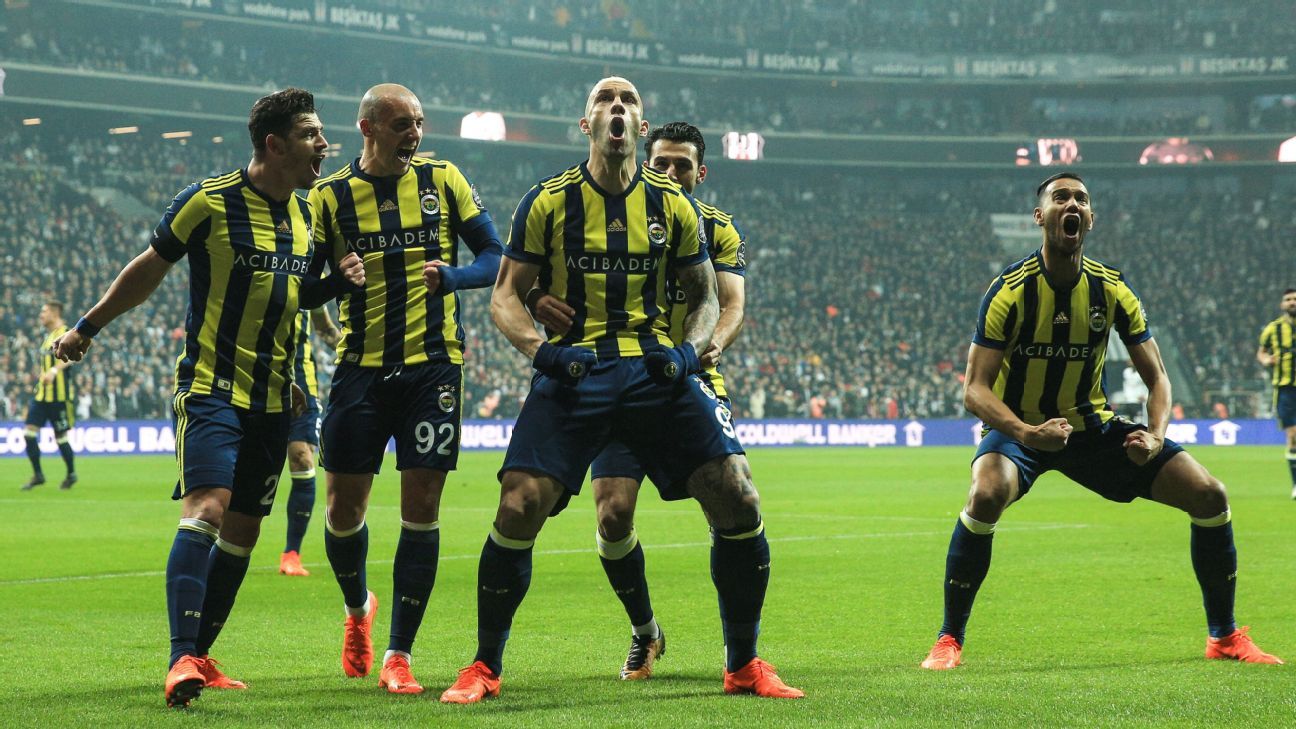 Fenerbahce's Fernandao banned and fined for pelvic thrust celebration