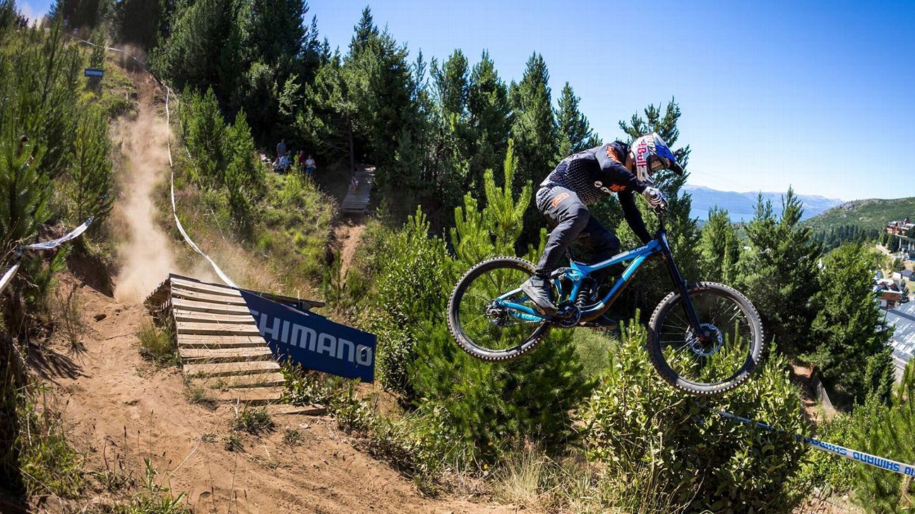 El chileno Acuña ganó la mejor carrera de descenso de Latinoamérica