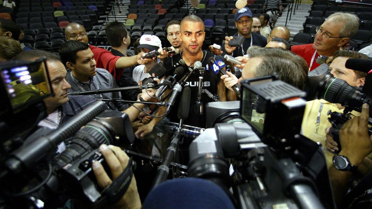 Sports media diversity report card