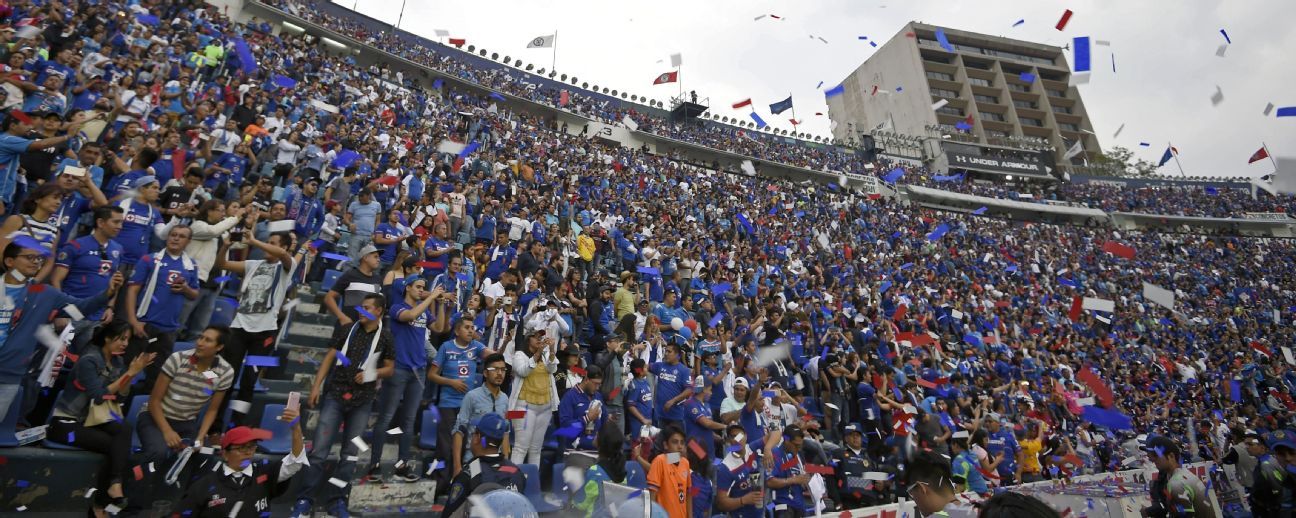 Aficionados de Cruz Azul reaccionan a la llegada de Ricardo Peláez