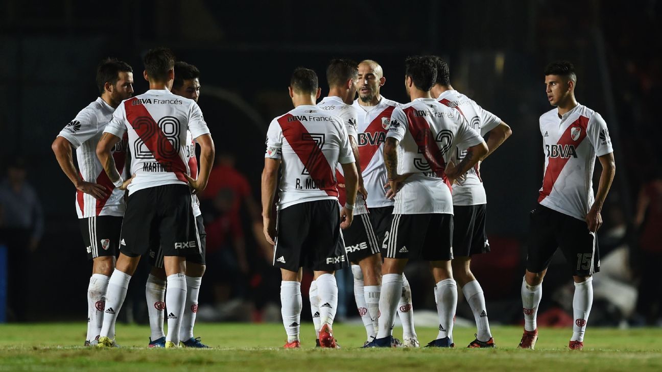 River-Estudiantes pasó al viernes por malas condiciones climáticas