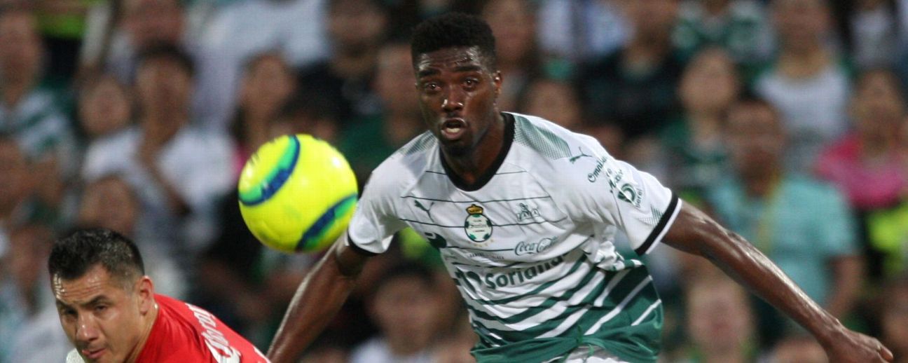 Djaniny Tavares se va al futbol árabe