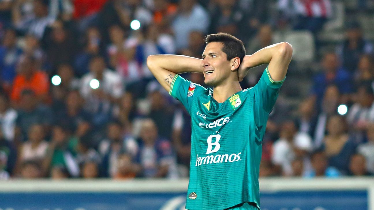 Burdisso se despide del León luego de tres años