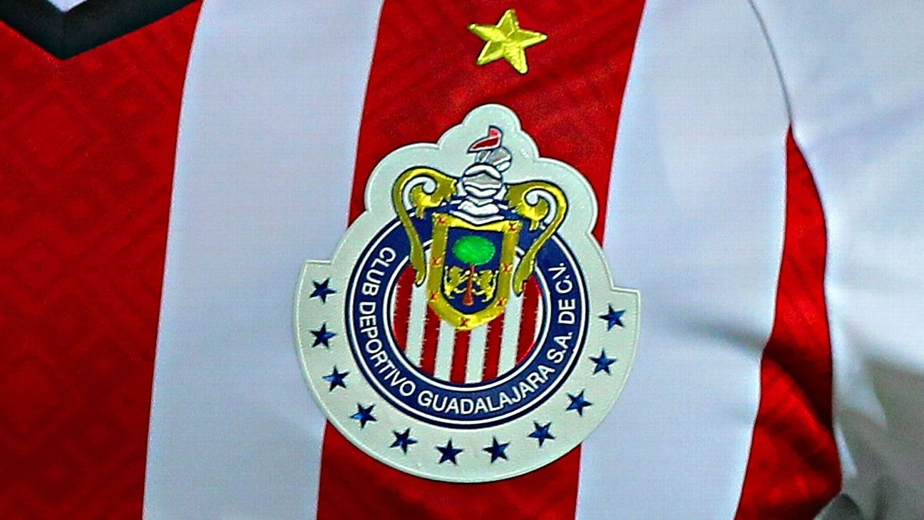 Chivas separa a Dieter V., del plantel tras problema legal