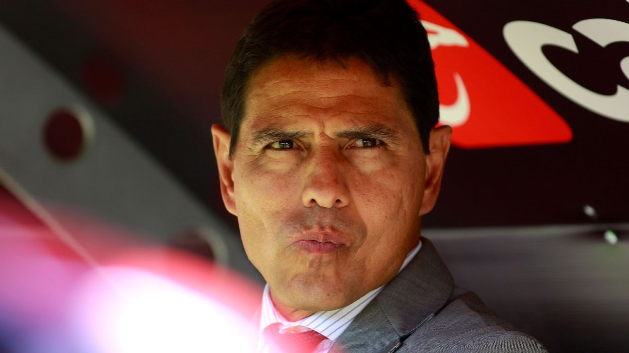 Sosa reconoce que a Centurión le ha costado el ritmo de la Liga MX