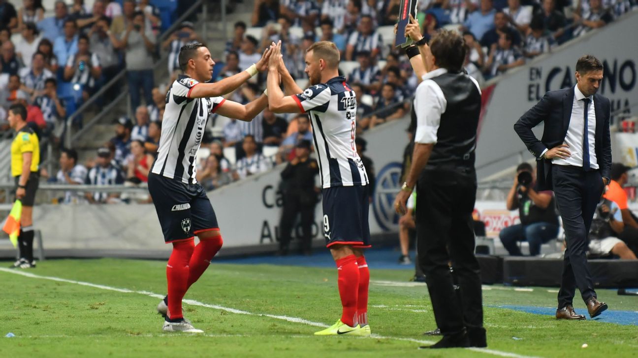 Debutó el holandés Vincent Janssen con Rayados