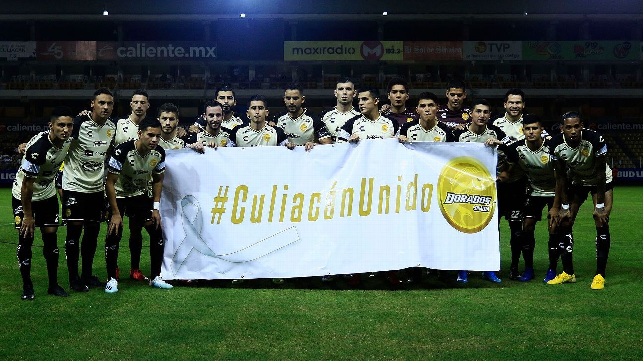 Homegrown player Luis López, substitute for Dorados de Gaspar Servio.