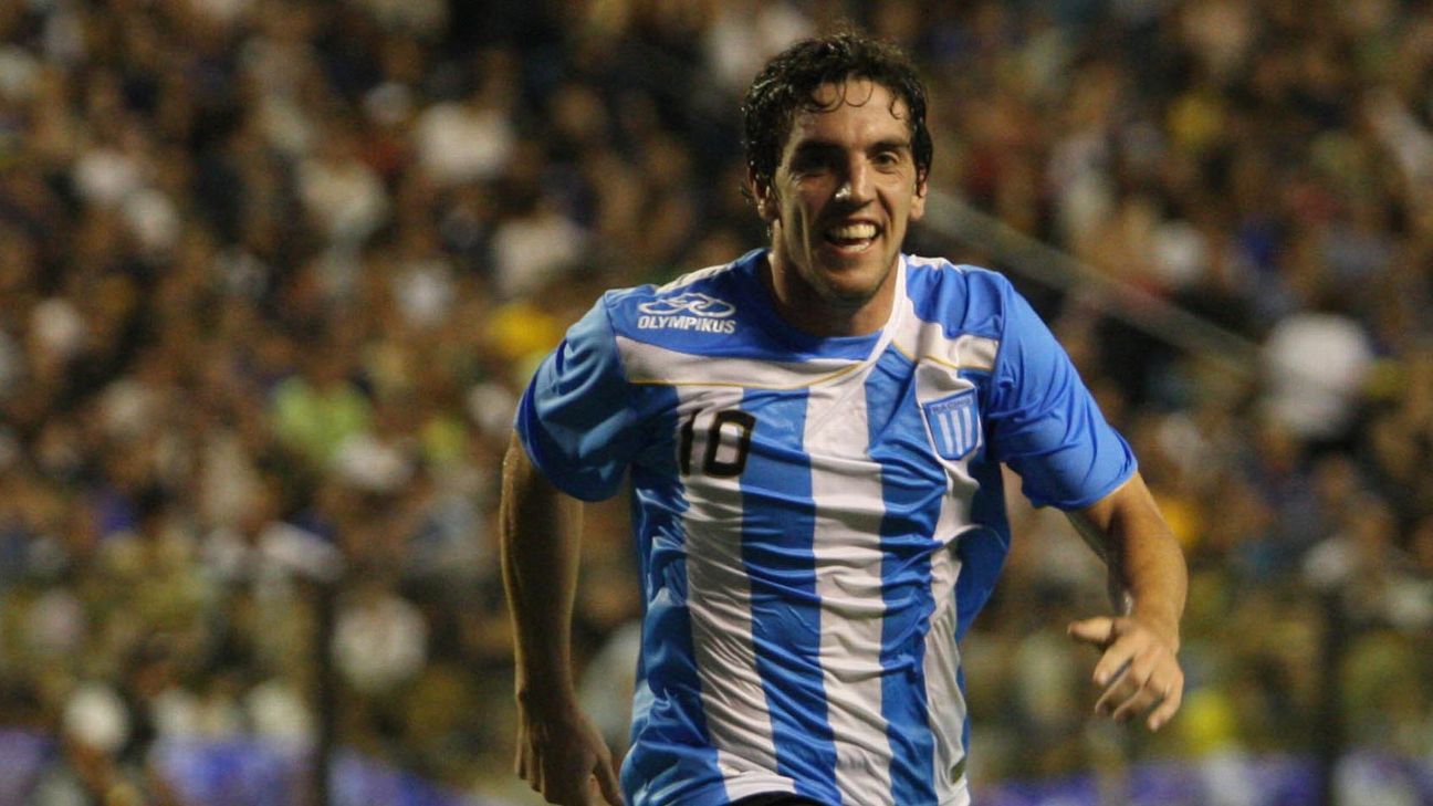 Racing negocia por Hauche y va por Leo Jara