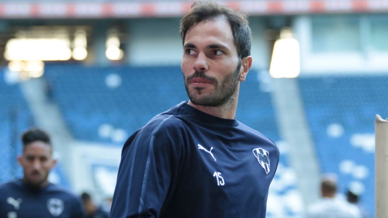 Rayados oficializa la salida de José María Basanta