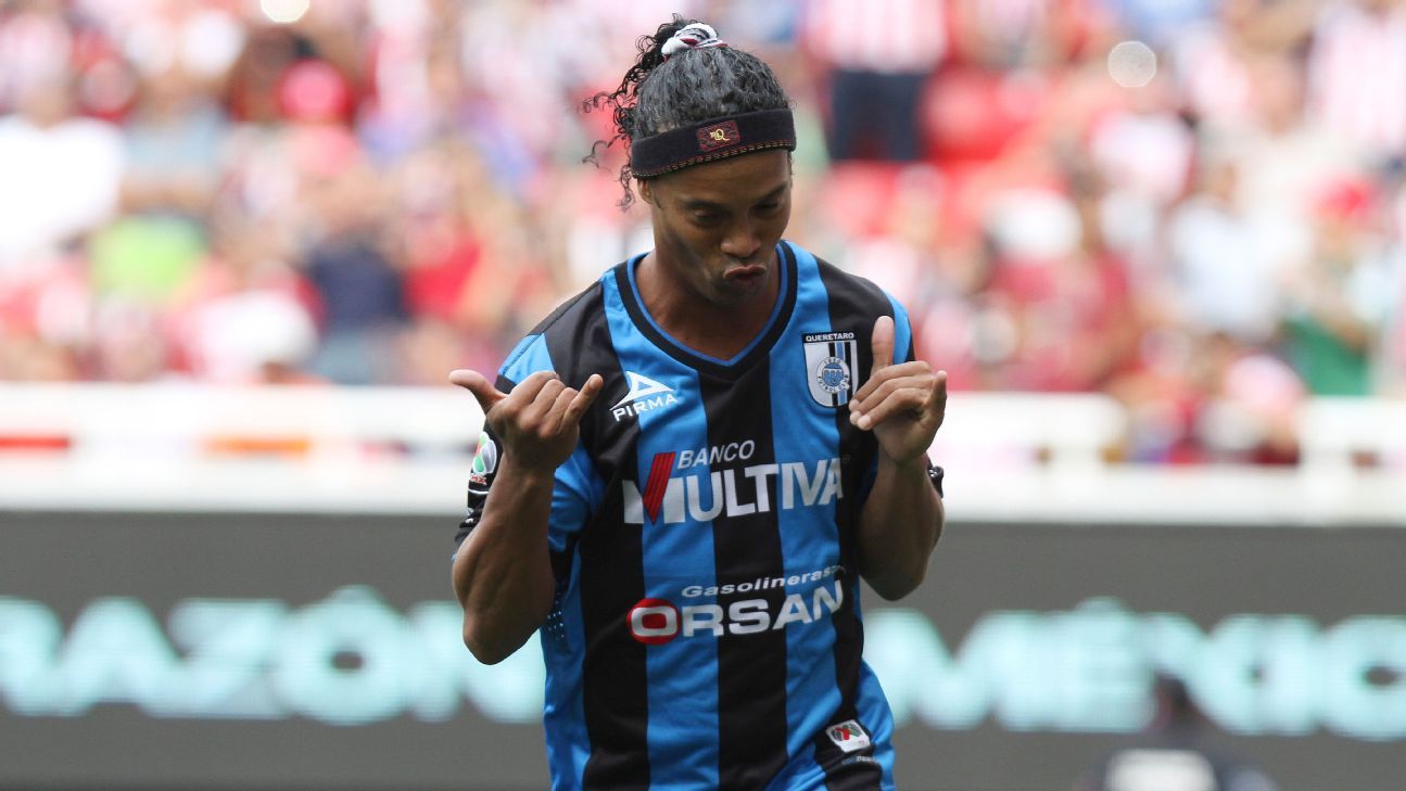 Juan Pablo Vigón tocó a Ronaldinho para comprobar que su ídolo era real