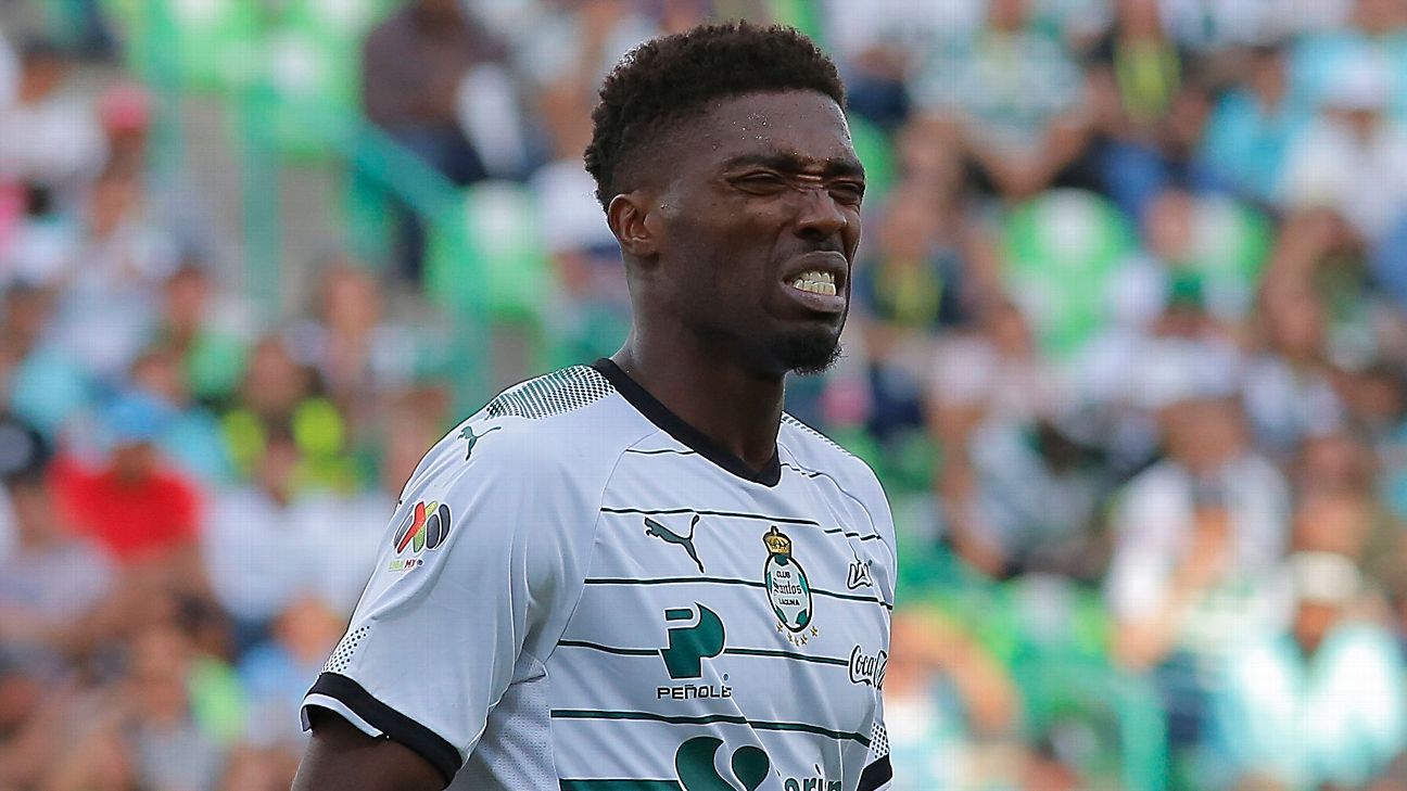 Santos y Djaniny Tavares reclaman pagos de Al Ahli; el caso está en la FIFA y en el TAS