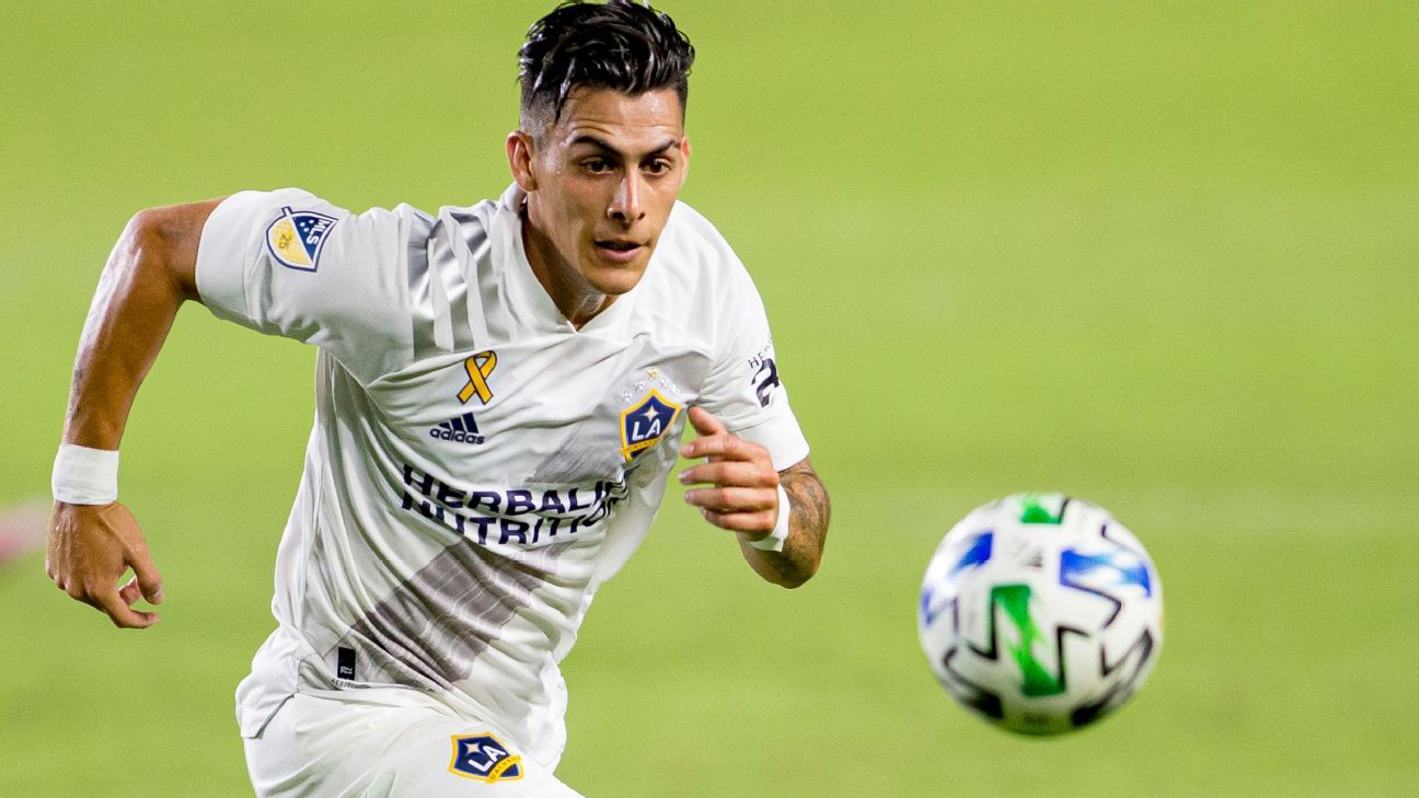 LA Galaxy quiere negociar con Boca por Pavón