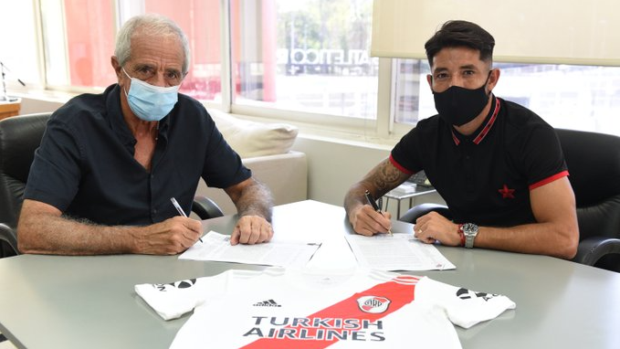 Milton Casco renovó contrato con River Plate