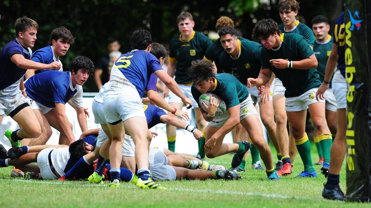 Galera de fotos de la victoria de Champagnat sobre Los Tilos en Menores de 18