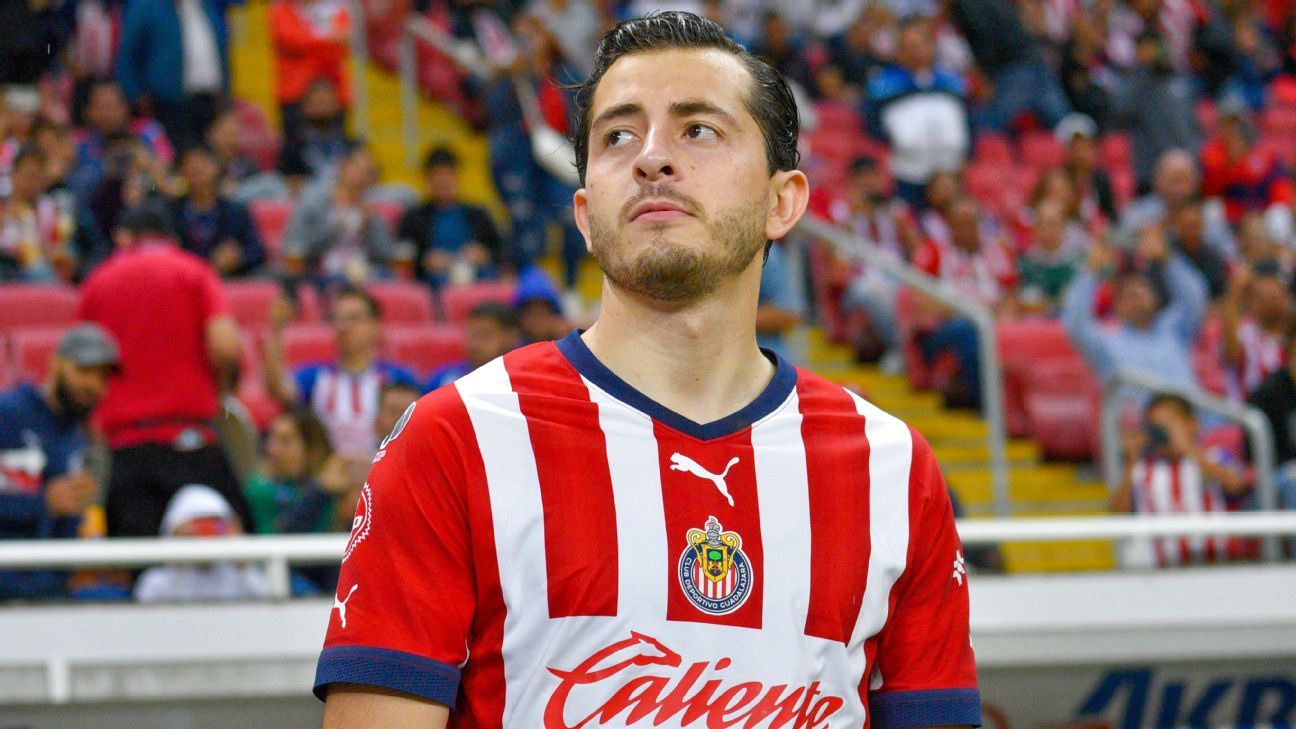 Clásico Tapatío: Chivas manda a la banca a Mozo y Chicote